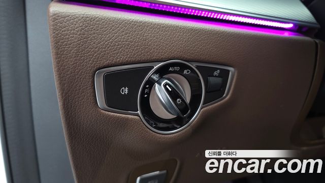 Mercedes-Benz E-Class 2017 — photo 17
