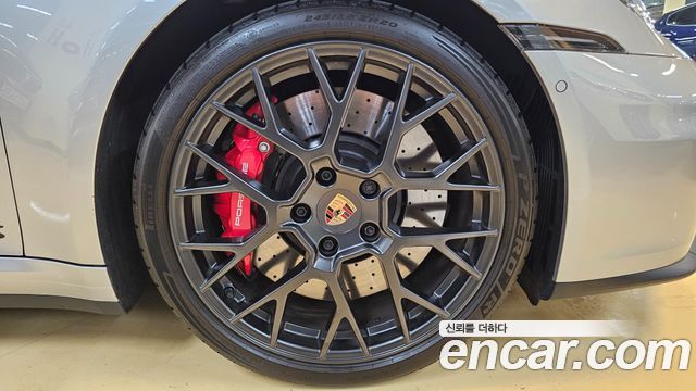 Porsche 911 2025 — photo 5