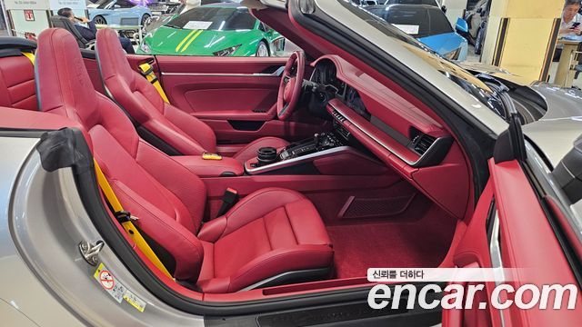 Porsche 911 2025 — photo 12