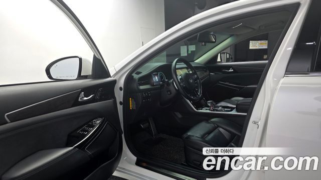 Kia K7 2020 — photo 10