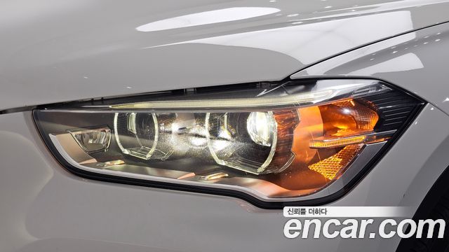 BMW X1 2018 — photo 8