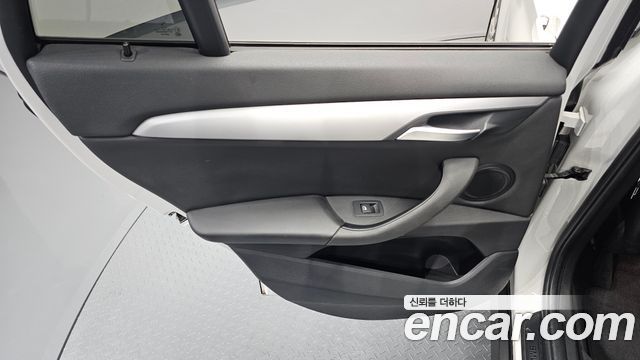 BMW X1 2018 — photo 15