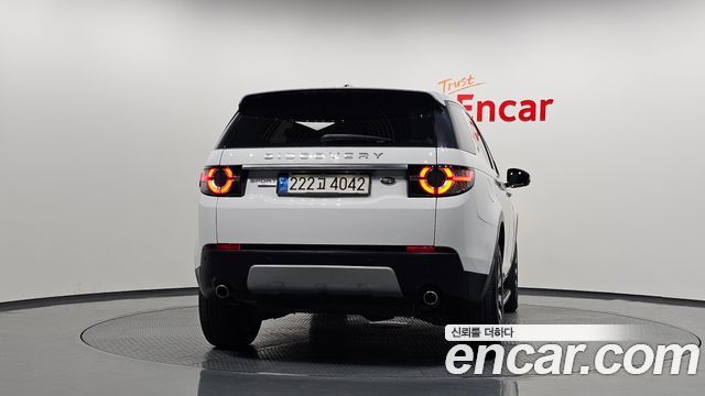 Land Rover Discovery Sport 2016 — photo 4