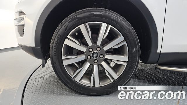 Land Rover Discovery Sport 2016 — photo 5