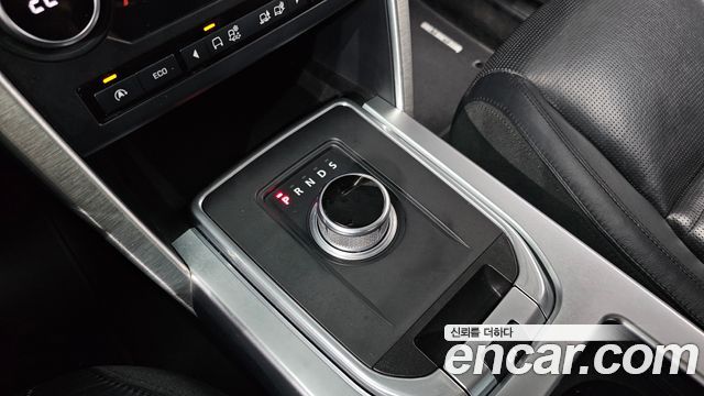 Land Rover Discovery Sport 2016 — photo 12