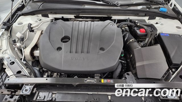 Volvo V60 2024 — photo 6