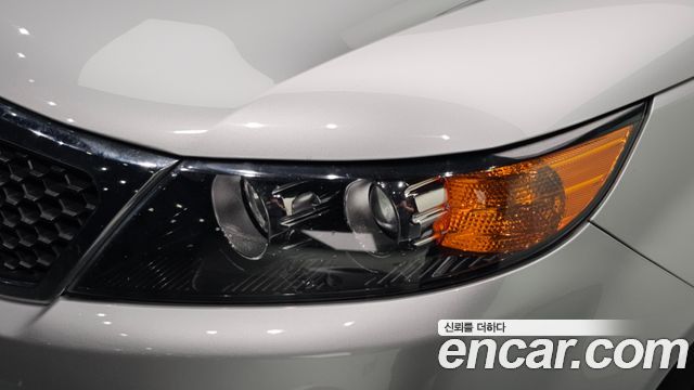 Kia Sorento 2010 — photo 8