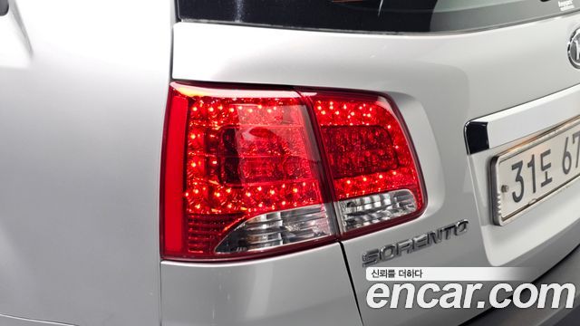 Kia Sorento 2010 — photo 9