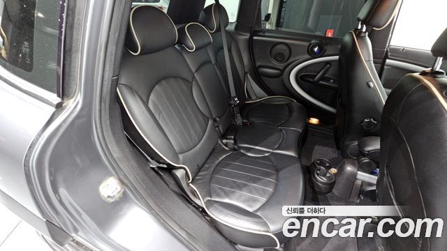 Mini Countryman 2016 — photo 17