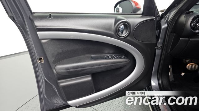 Mini Countryman 2016 — photo 14
