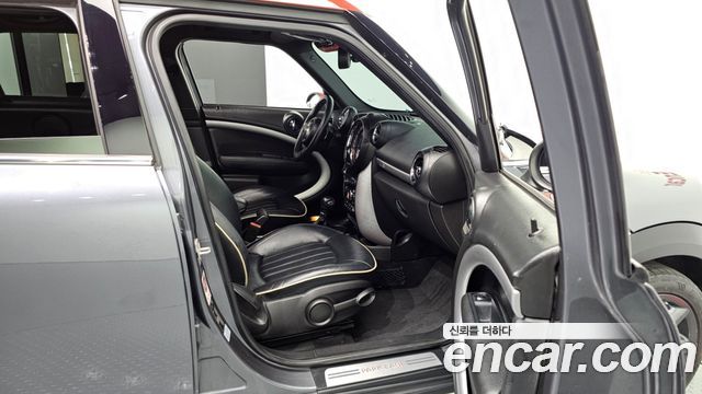 Mini Countryman 2016 — photo 16