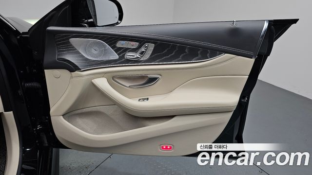 Mercedes-Benz AMG GT 2023 — photo 15