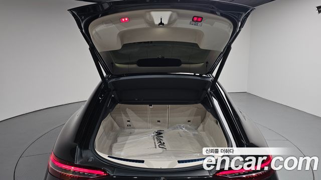 Mercedes-Benz AMG GT 2023 — photo 34