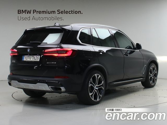 BMW X5 2022 — photo 2