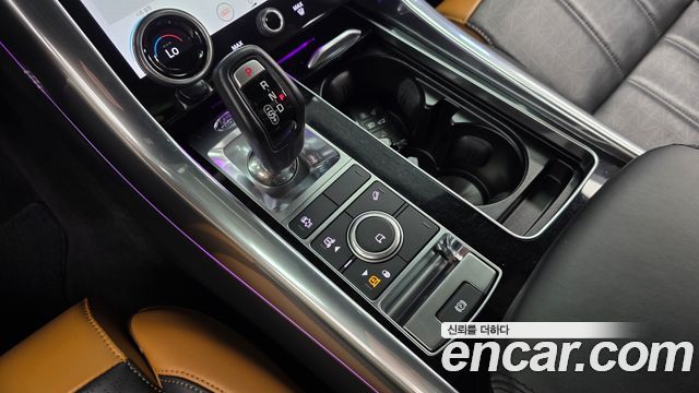 Land Rover Range Rover Sport 2020 — photo 12