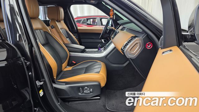 Land Rover Range Rover Sport 2020 — photo 17