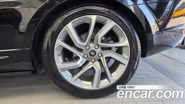 Land Rover Range Rover Sport 2020 — photo 7