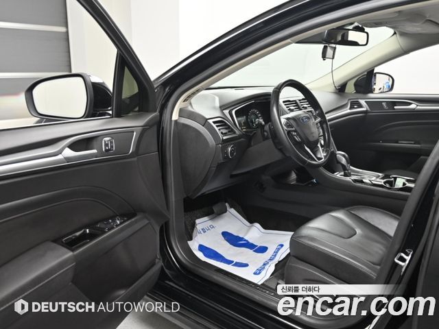 Ford Mondeo 2016 — photo 11