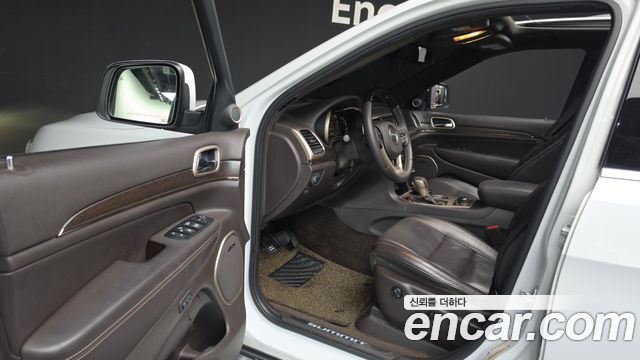 Jeep Cherokee 2016 — photo 10