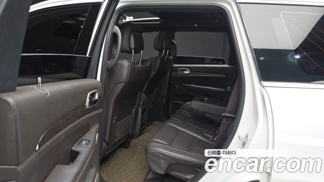Jeep Cherokee 2016 — photo 12