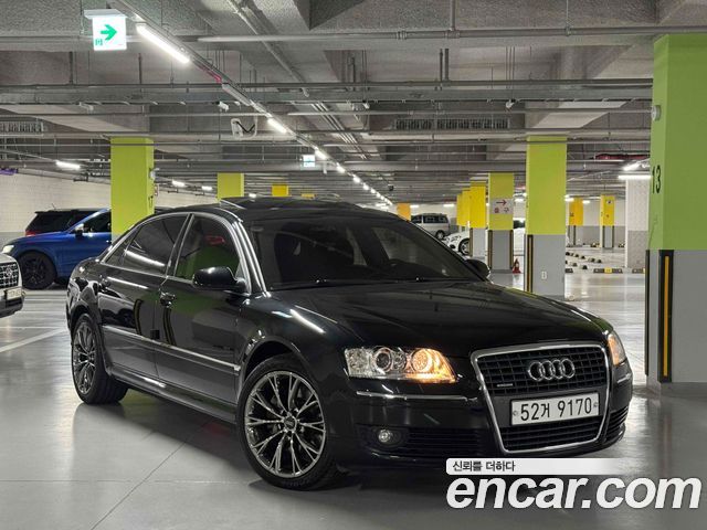 Audi A8 2006 — photo 1