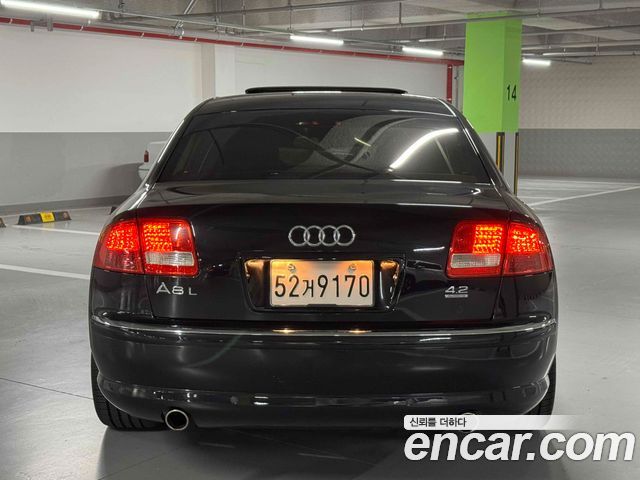 Audi A8 2006 — photo 4