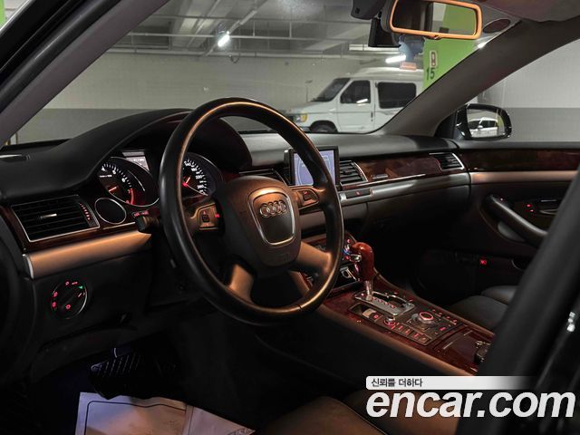 Audi A8 2006 — photo 9