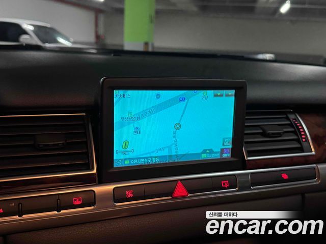 Audi A8 2006 — photo 14