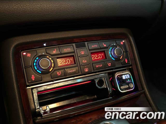 Audi A8 2006 — photo 16
