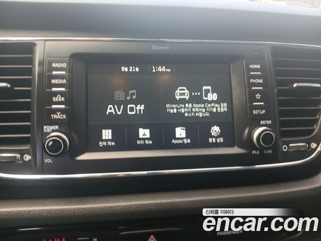 Kia Canival 2019 — photo 12