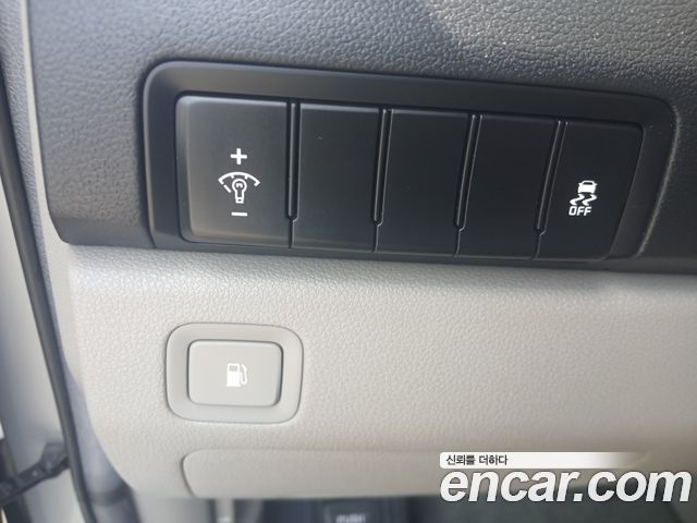 Kia Canival 2019 — photo 16