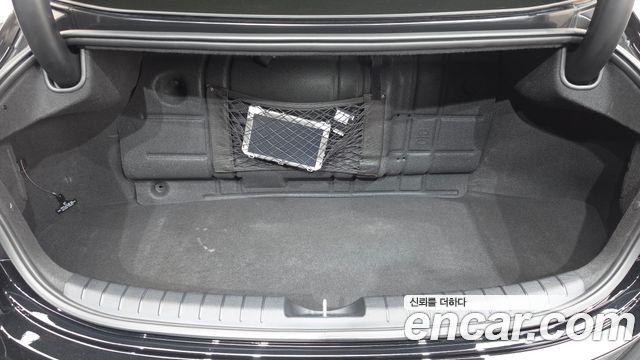Hyundai Grandeur 2018 — photo 25