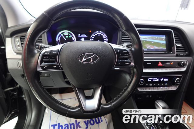 Hyundai Sonata 2018 — photo 12
