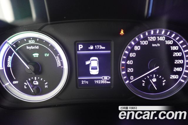 Hyundai Sonata 2018 — photo 15