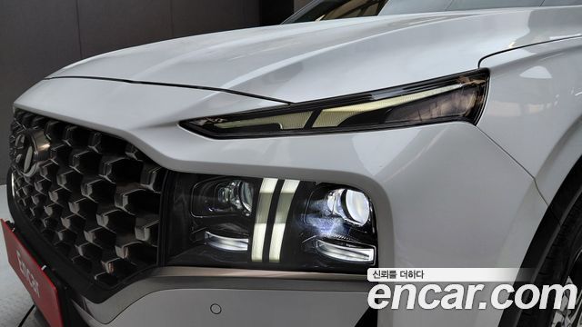 Hyundai Santafe 2022 — photo 8