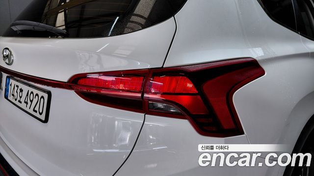 Hyundai Santafe 2022 — photo 9