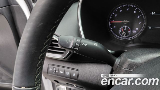 Hyundai Santafe 2022 — photo 28