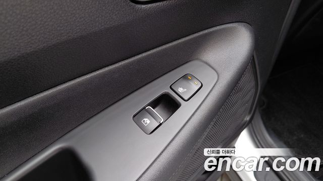 Hyundai Santafe 2022 — photo 31