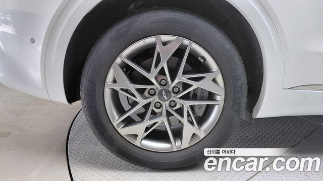 Genesis GV70 2023 — photo 5