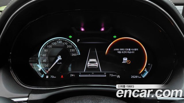 Genesis GV70 2023 — photo 11