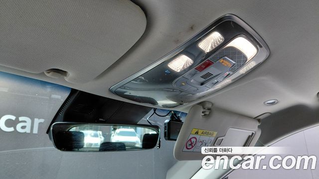 Genesis GV70 2023 — photo 24
