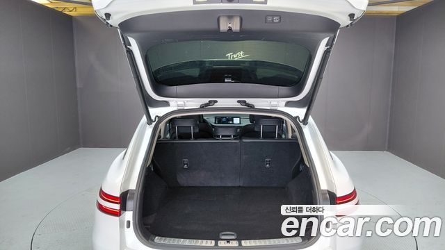 Genesis GV70 2023 — photo 26