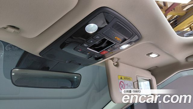 Kia Canival 2023 — photo 24