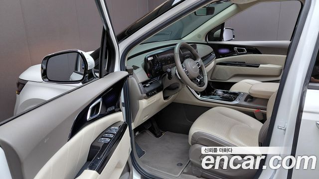 Kia Canival 2023 — photo 13