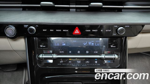 Kia Canival 2023 — photo 23