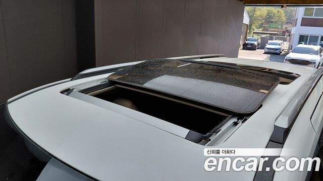 Kia Canival 2023 — photo 35