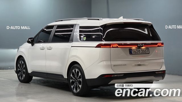 Kia Canival 2021 — photo 4