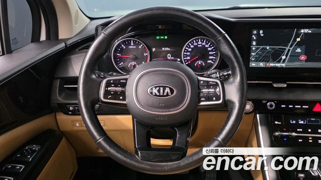 Kia Canival 2021 — photo 15