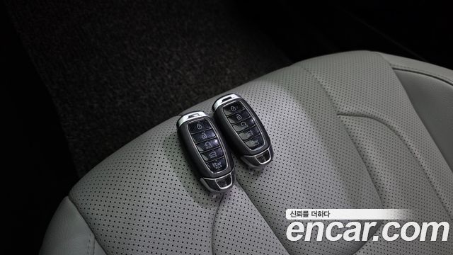 Hyundai AVANTE 2021 — photo 22