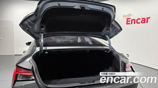 Hyundai AVANTE 2022 — photo 31